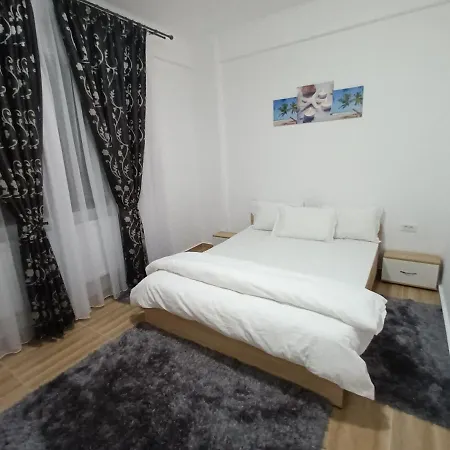 Roxy Cu 3 Apartman *